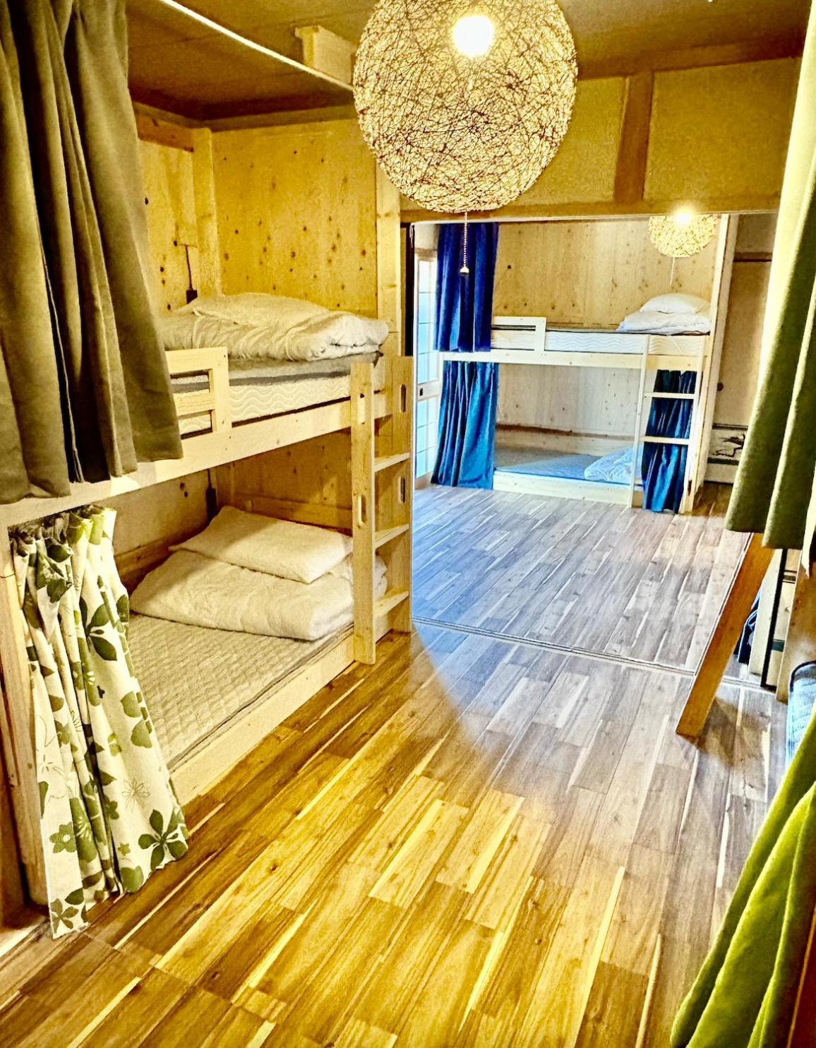 高野山ゲストハウス ラフテル Koyasan Guest House Laugh Tale Hashimoto  Extérieur photo